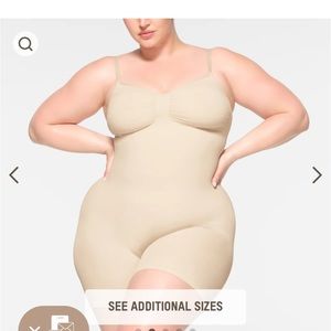 Skims Seamless Sculpt Mid Thigh